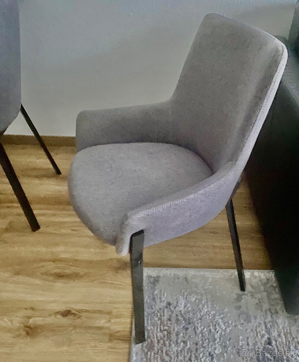 Predám 4 moderné jedálenské stoličky - 2