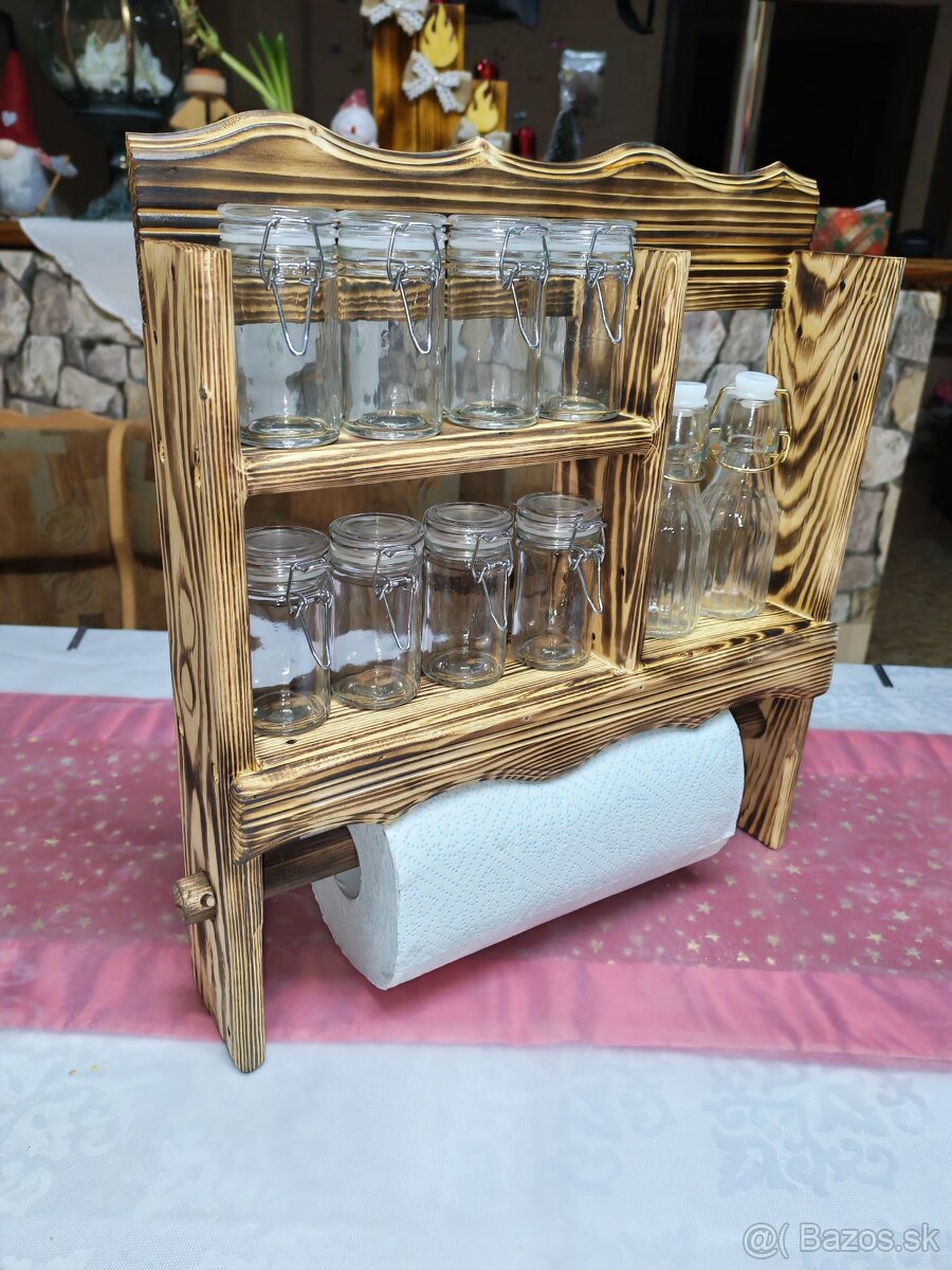 Polička s koreničkami - 2