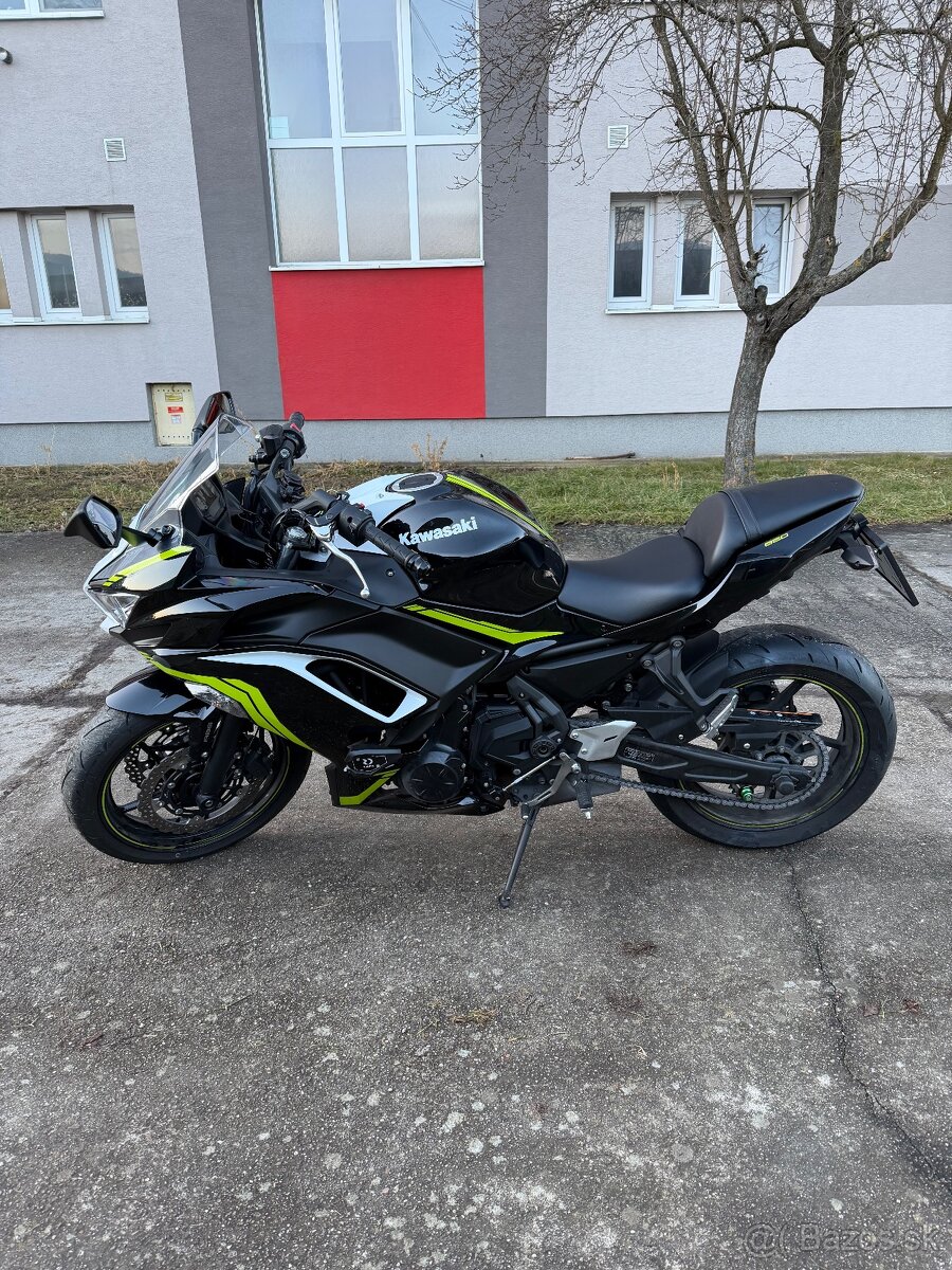 Kawasaki Ninja 650 - 2