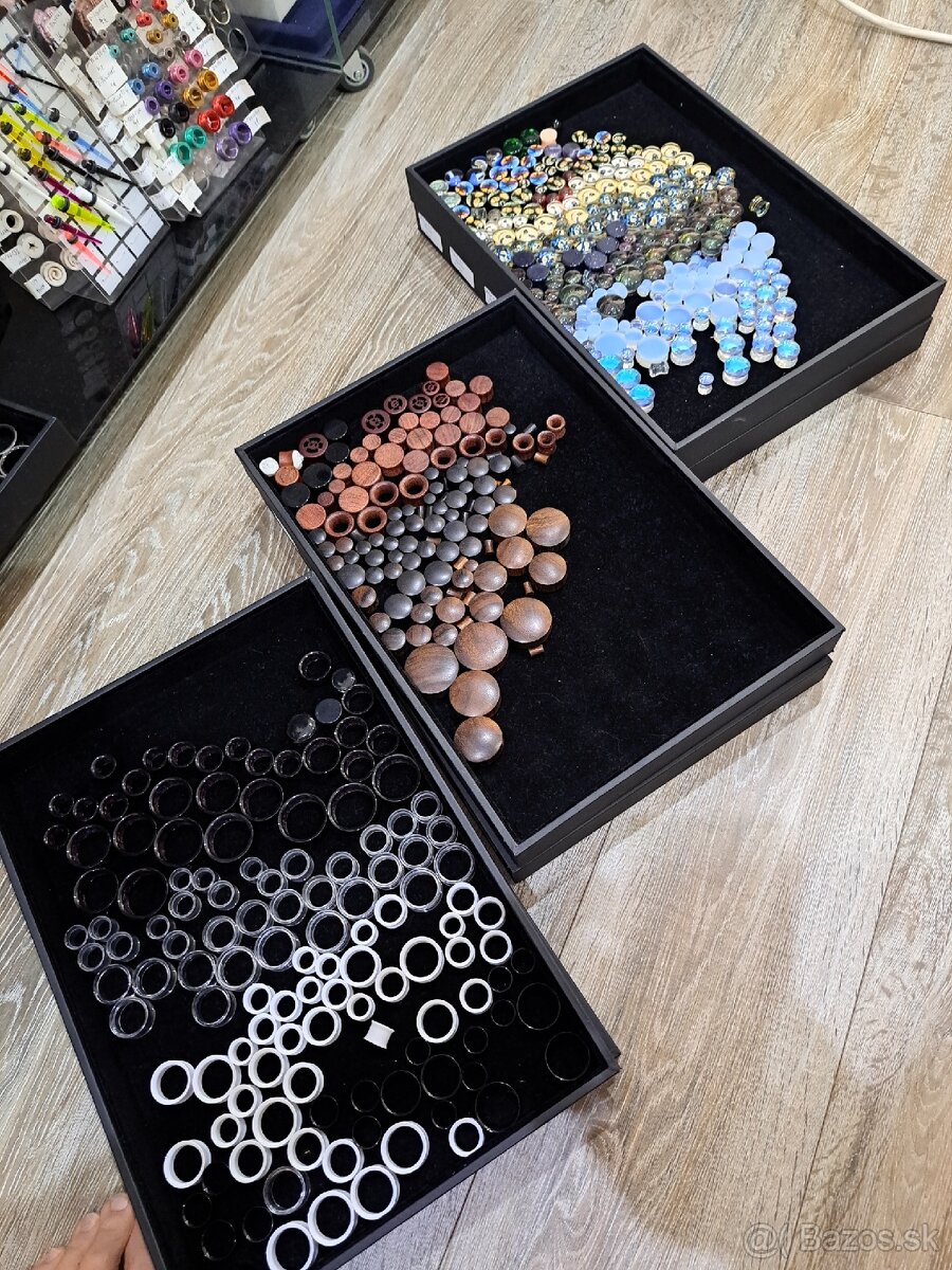 Piercingy rôzne druhy - 2