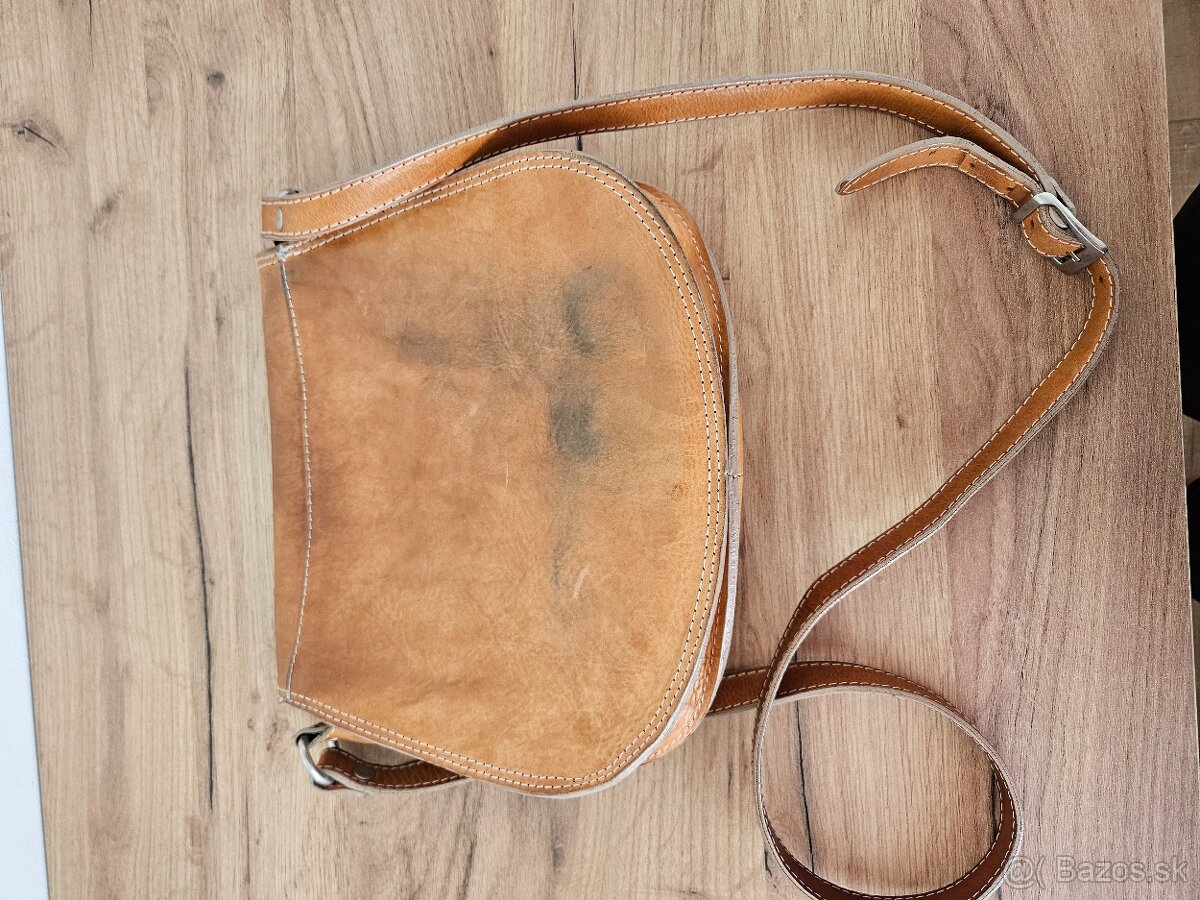 Kožená crossbody kabelka - 2