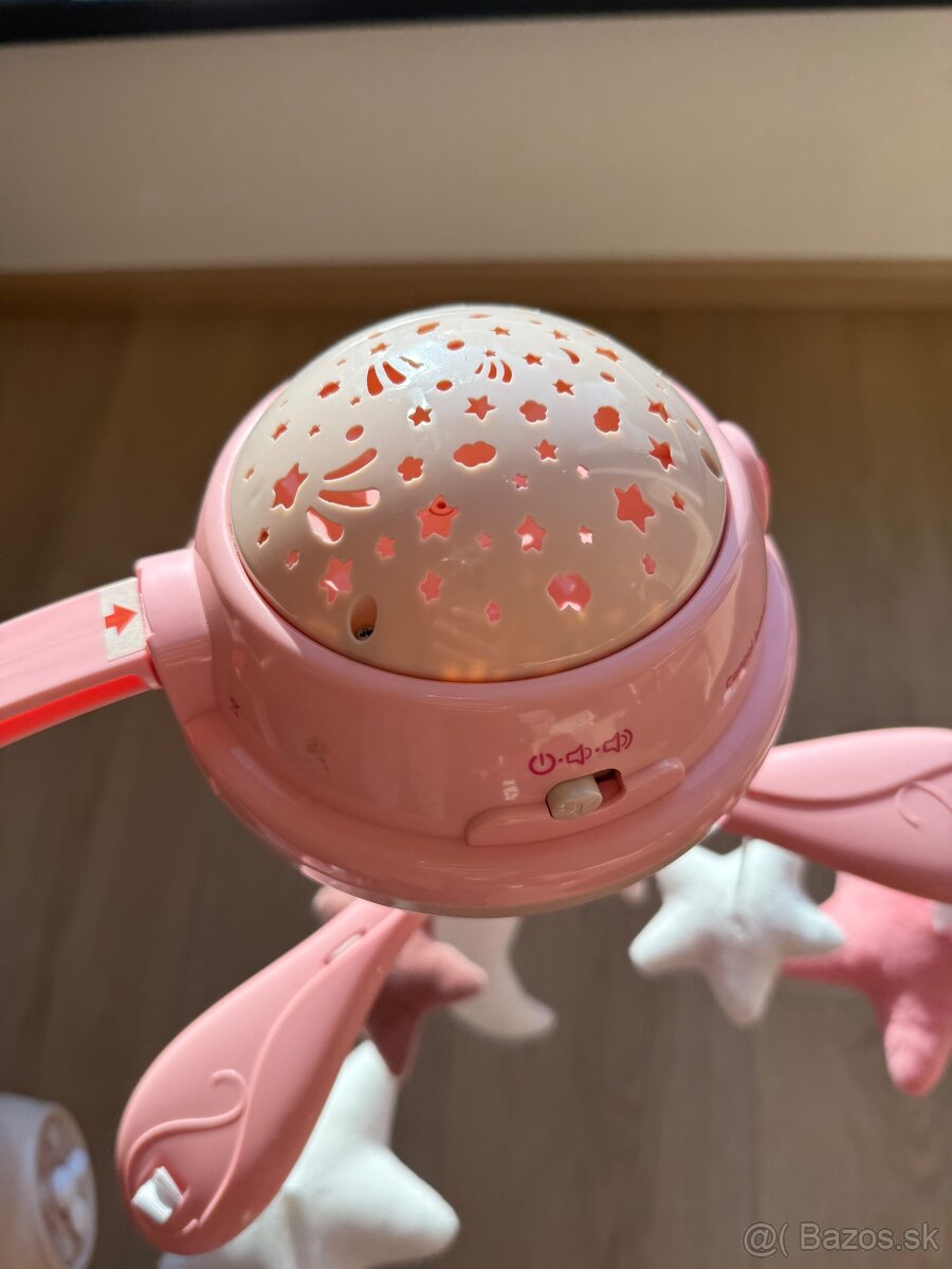 Kolotoč nad postieľku - 2