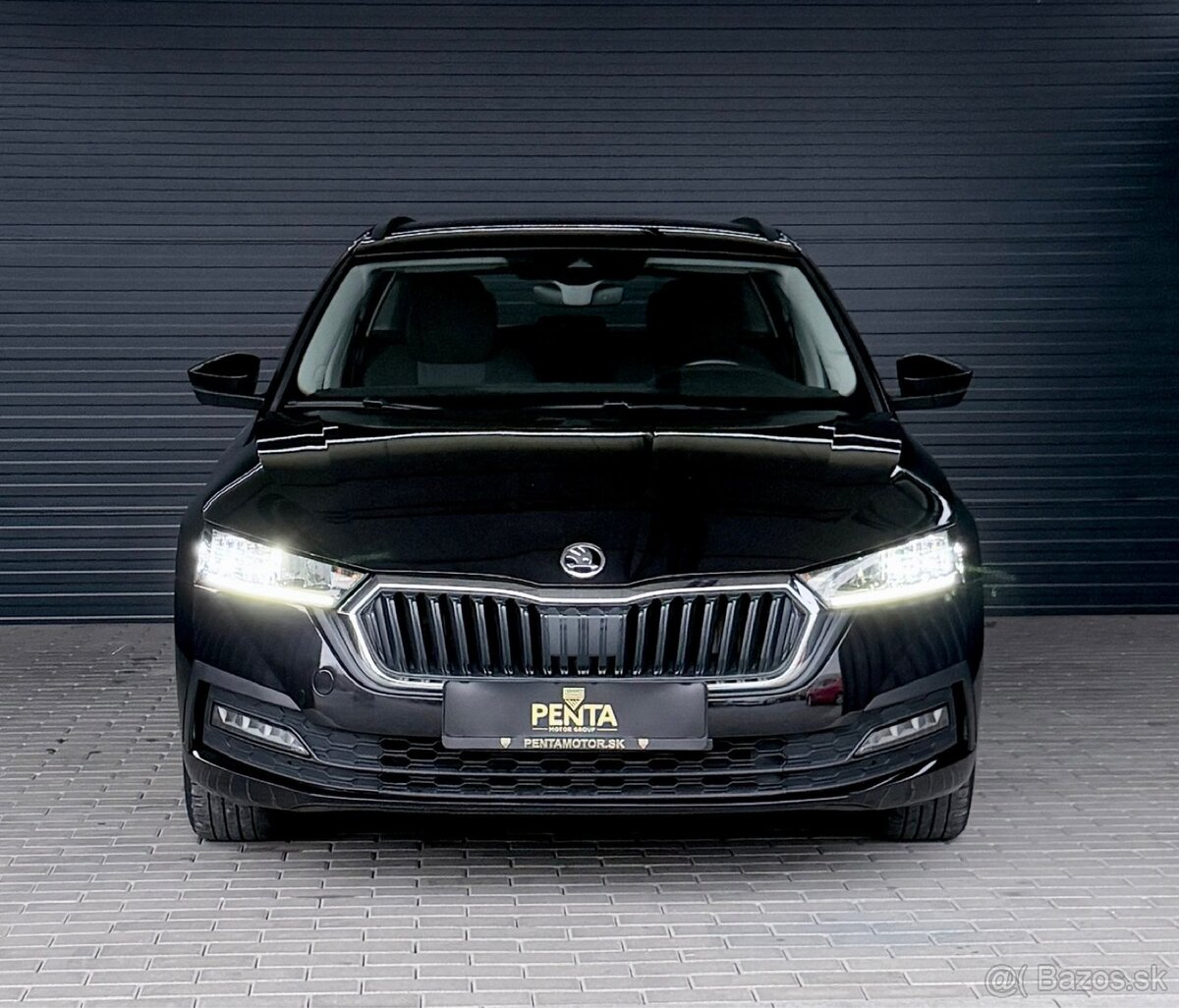 ŠKODA OCTAVIA COMBI – 2.0 TDI AMBITION DSG - 2