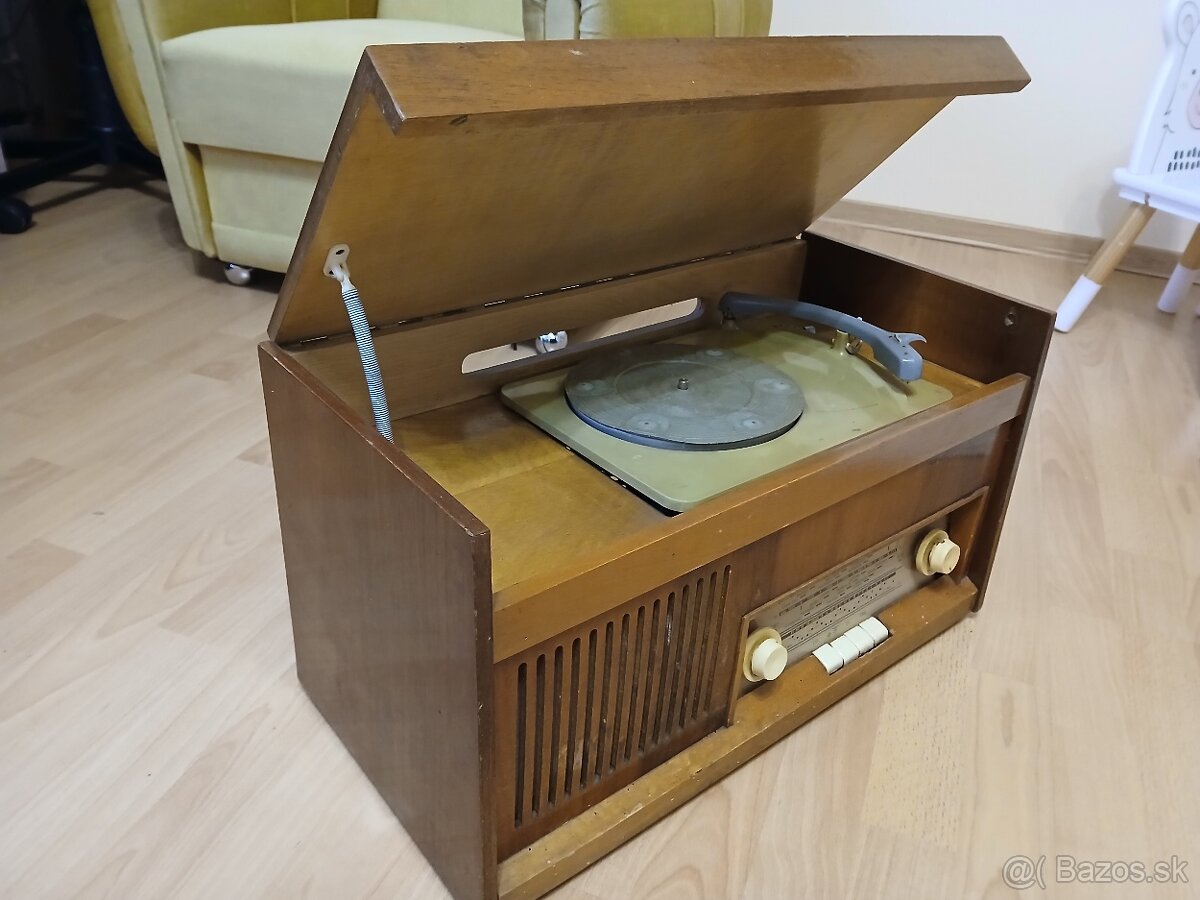 Tesla Sonáta 1016 A - 2