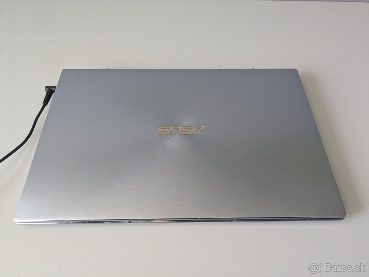 ASUS ZenBook 14 UM431D - 2