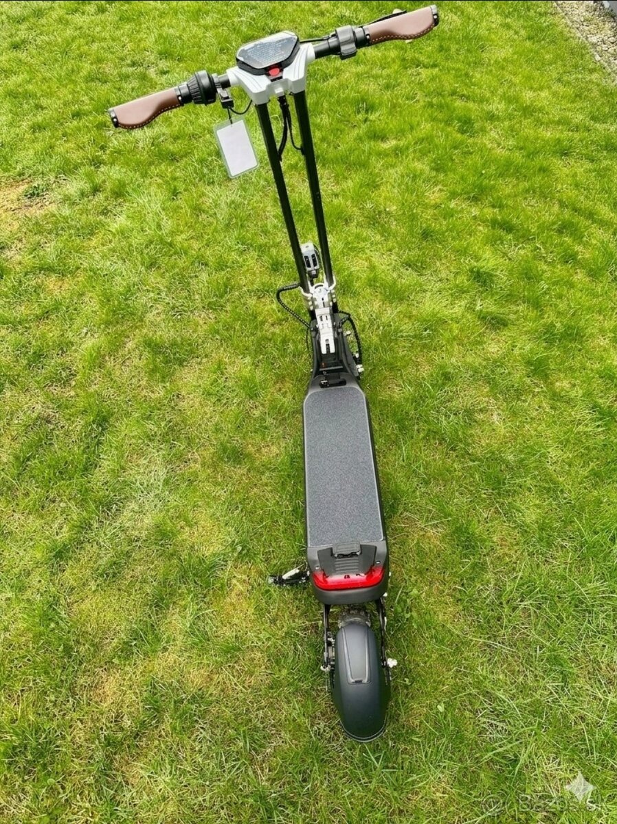 Dual motor Elektrická kolobežka - 2