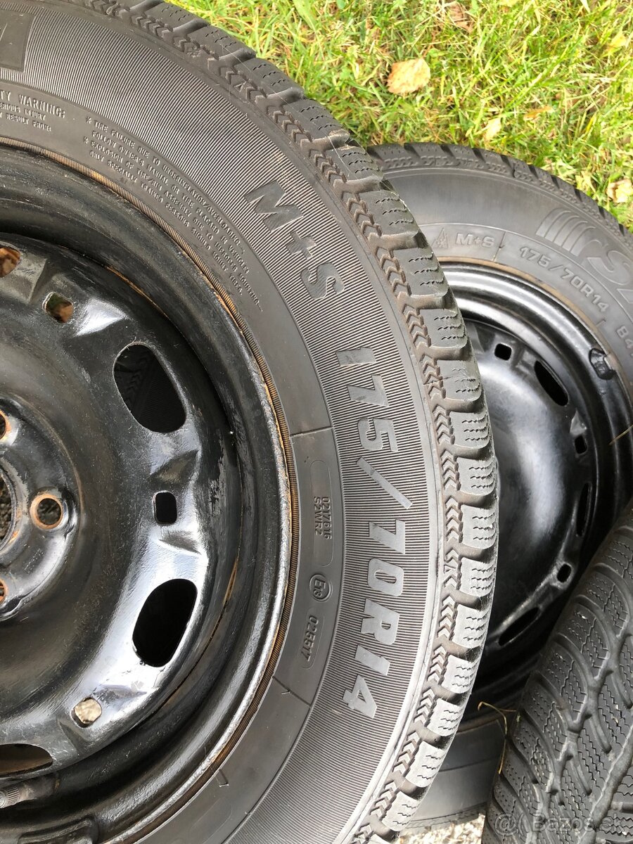 Pneumatiky Sava s diskami 175/70/R14 zimne - 2