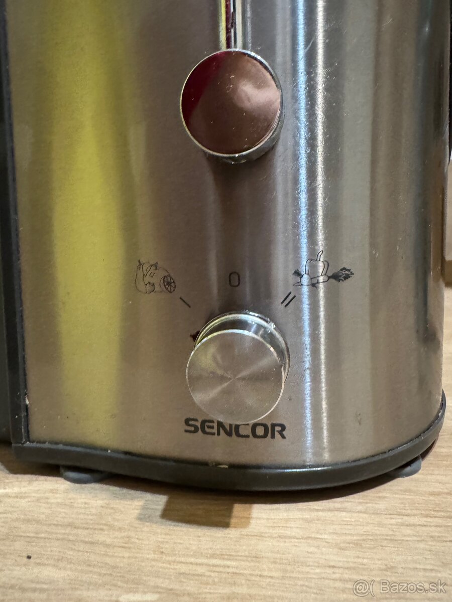 Odšťavovač Sencor SJE 1055SS - 2