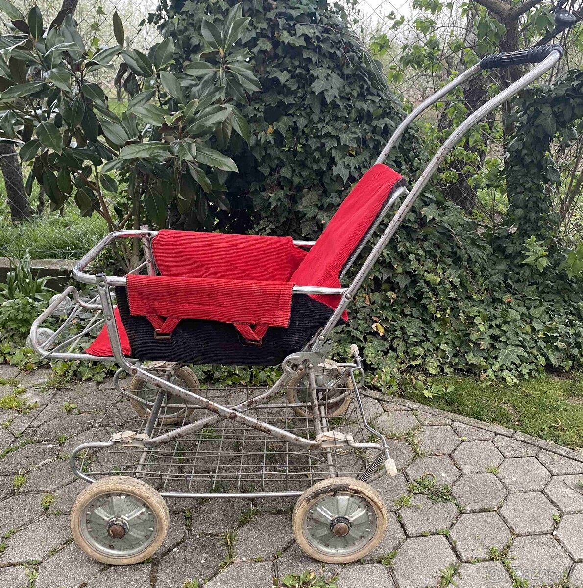 Retro kočík na súčiastky - 2