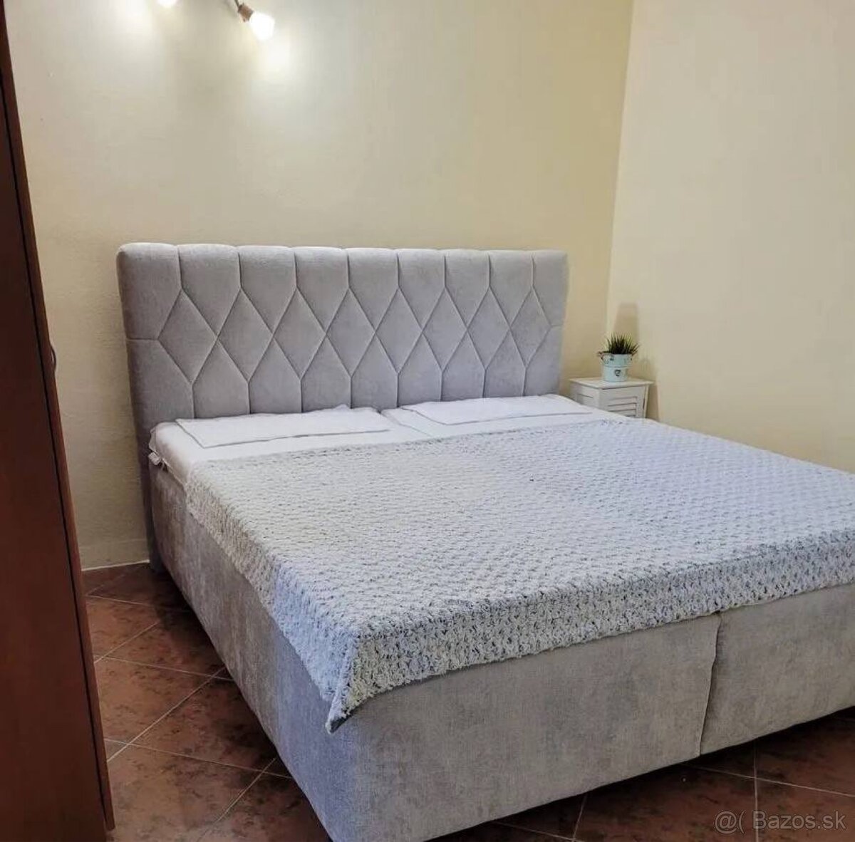 Ponúkame Vám na prenájom 1 izbového zariadeného bytu - 2