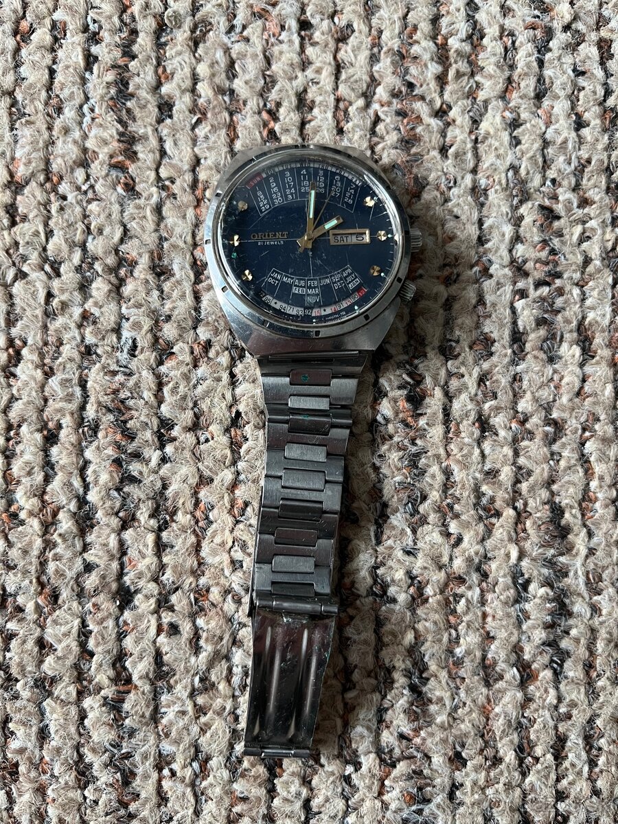 Hodinky a kompas - 2