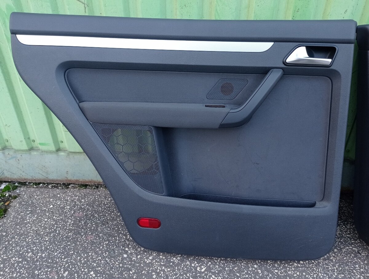 Tapacire dverí VW Touran (1T3) 2010-2015 - 2