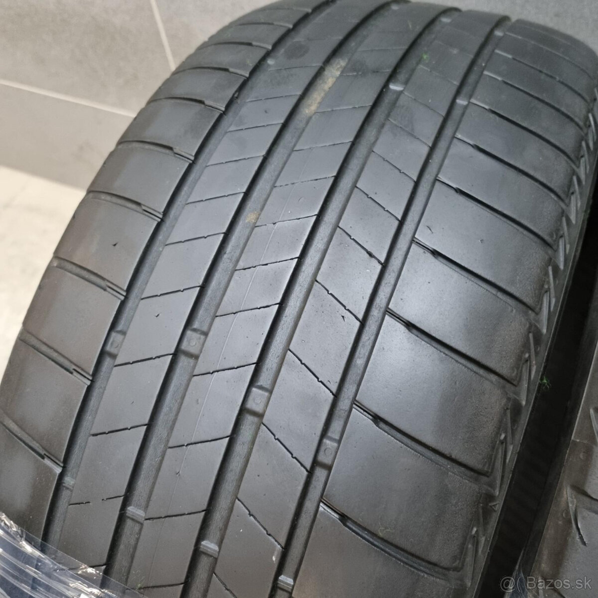 Letné pneumatiky 235/45 R18 BRIDGESTONE - 2
