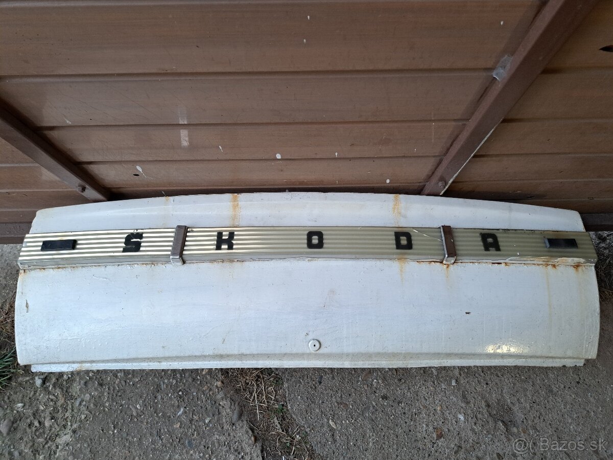 Predám na Skoda 1000mb nápis + predné čelo - 2