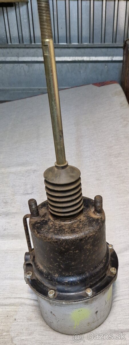 Vzduchový brzdový válec - 2