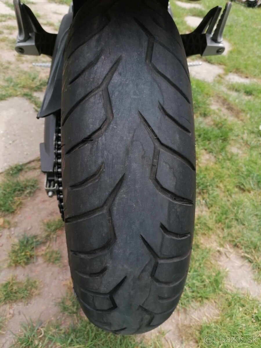 Ducati Monster 696+ - 2