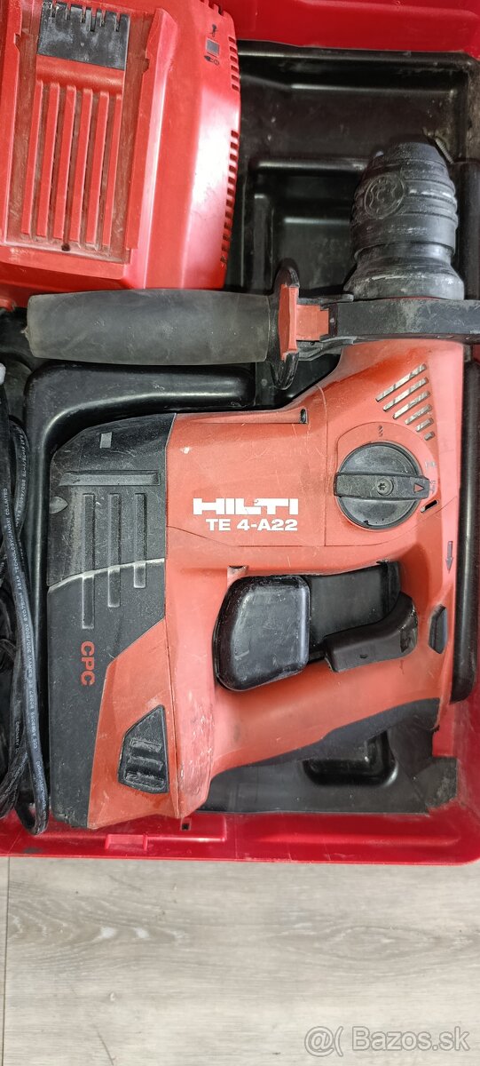 Aku vŕtačka hilti - 2