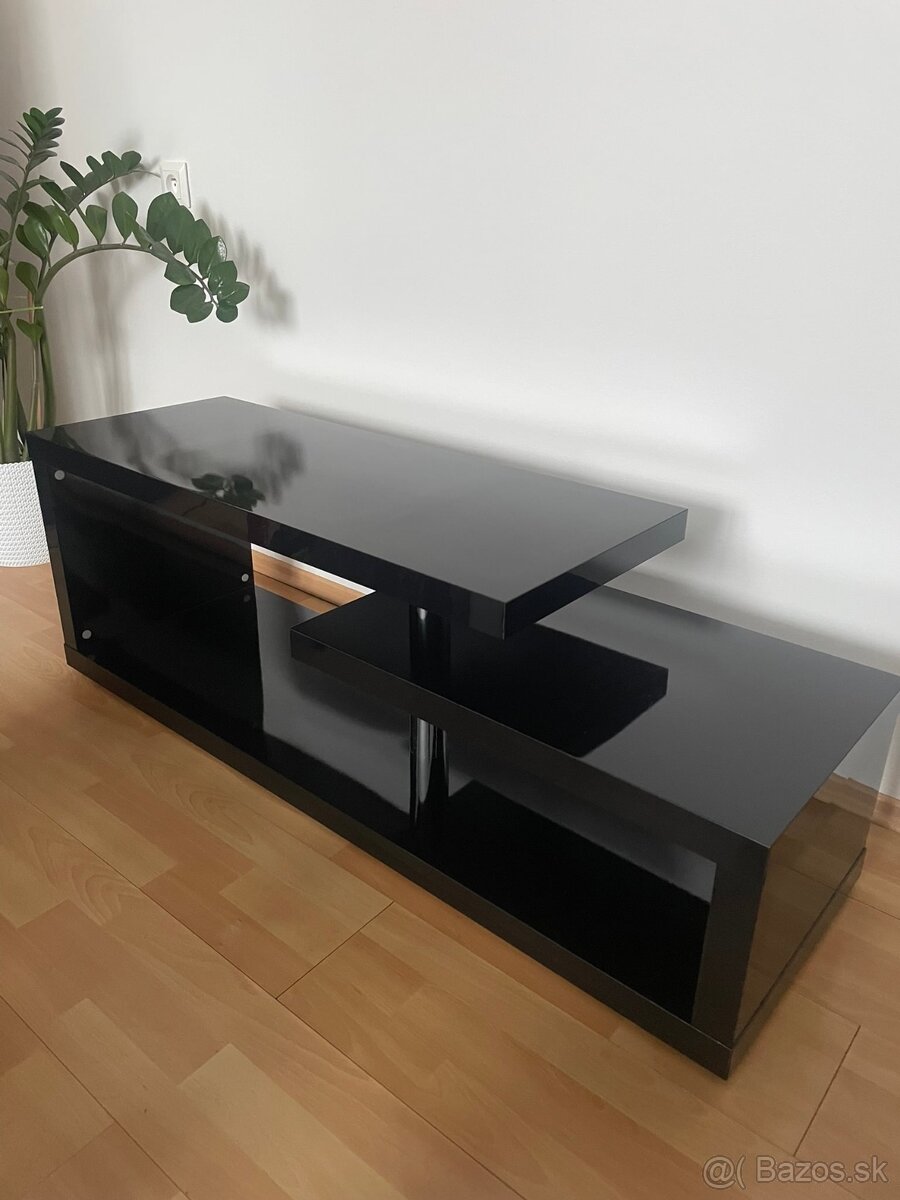 Stolík pod TV - ČIERNY - 2
