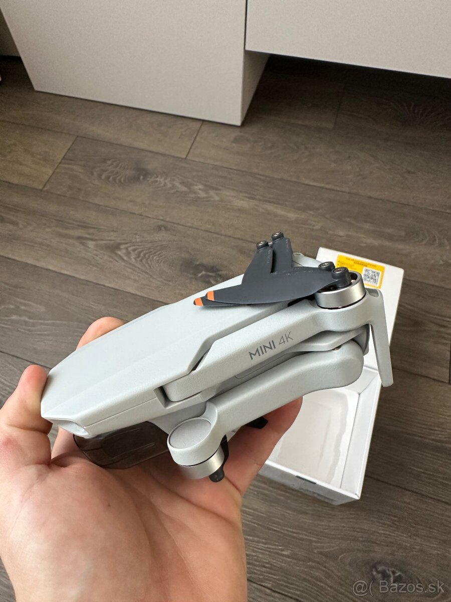 Dron DJI Mini 4K - 2