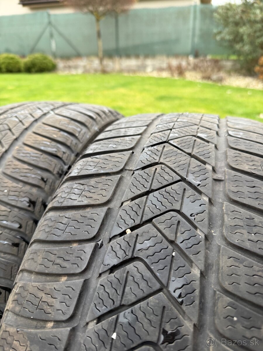 Zimné Pirelli Winter Sottozero 3 245/45 R18 95 v M+S - 2