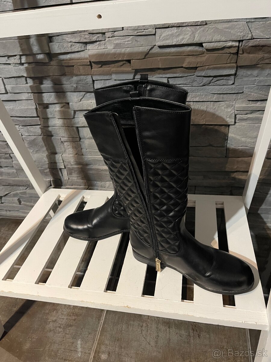 Michael Kors v.36 sedia na 23,5 cm nohu - 2