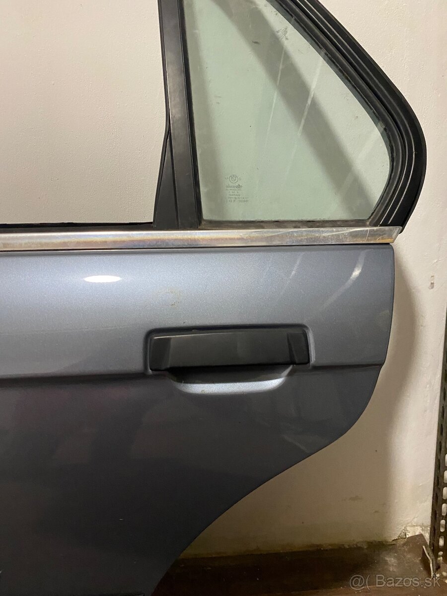 Zadné ľavé dvere bmw e30 - 2