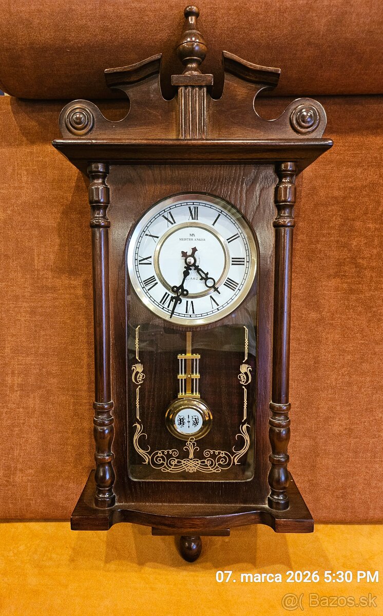 Nástenné kyvadlové hodiny - 2