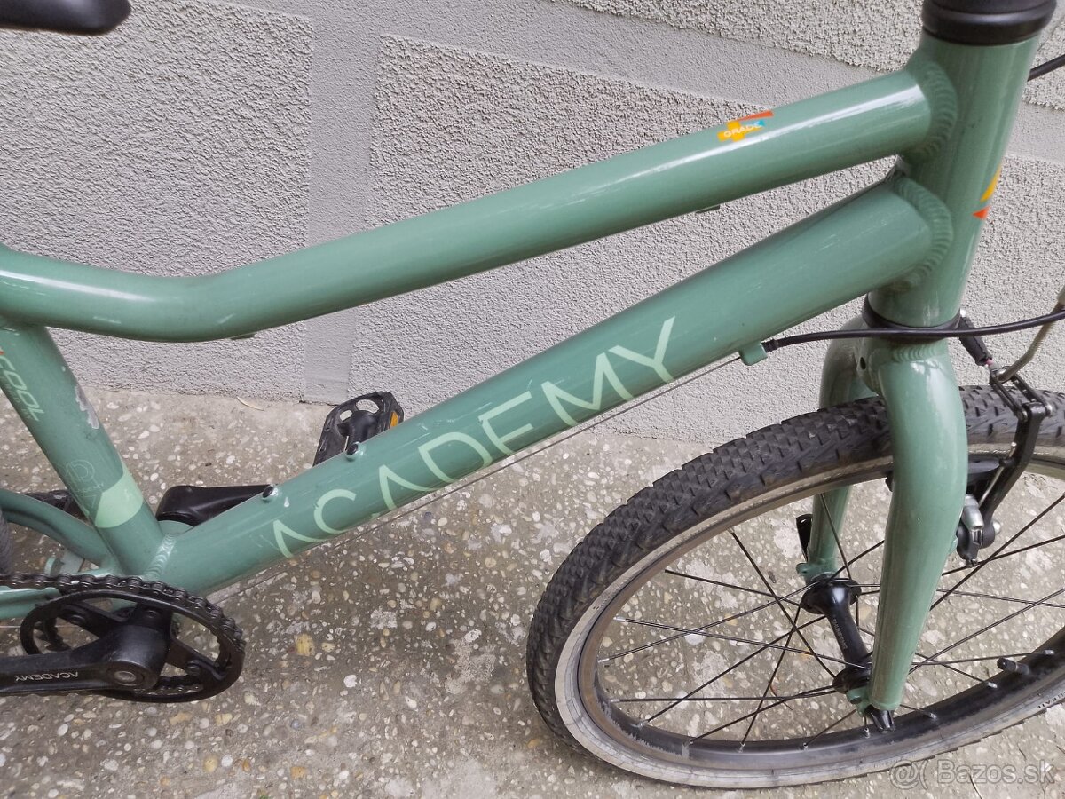 Odlahceny detsky bicykel ACADEMY 20" - 2