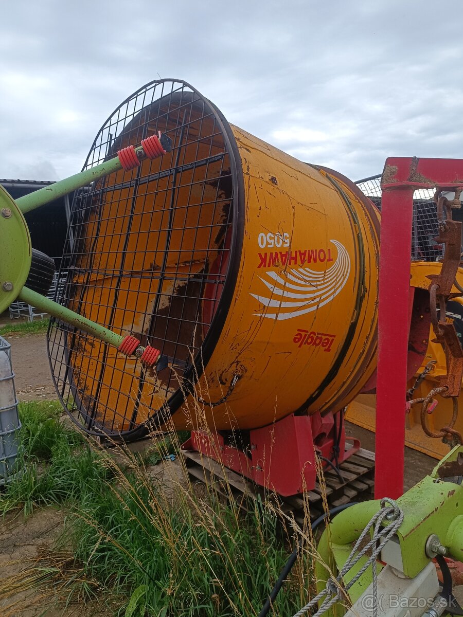 Tomahawk Claas - 2