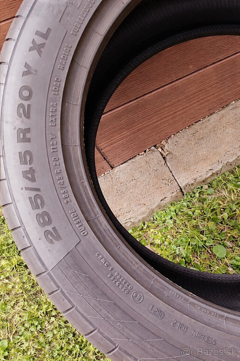 Letné pneumatiky 285/45 R20 - 2