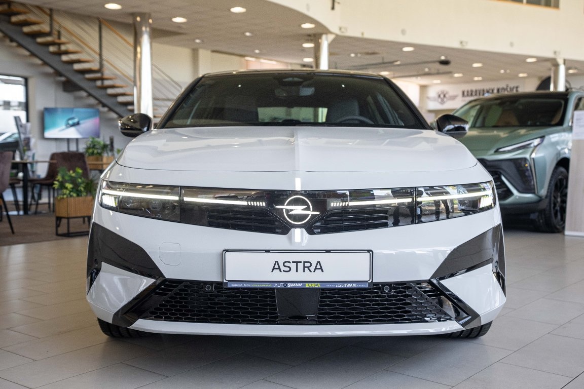 Opel Astra Ultimate HYBRID 48V 145k e-DCT6 - 2