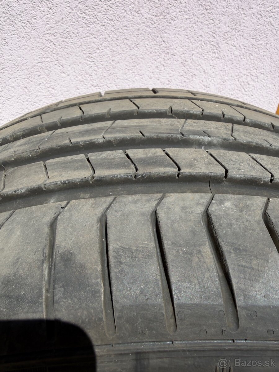 Pirelli 275/30 R20 - 2