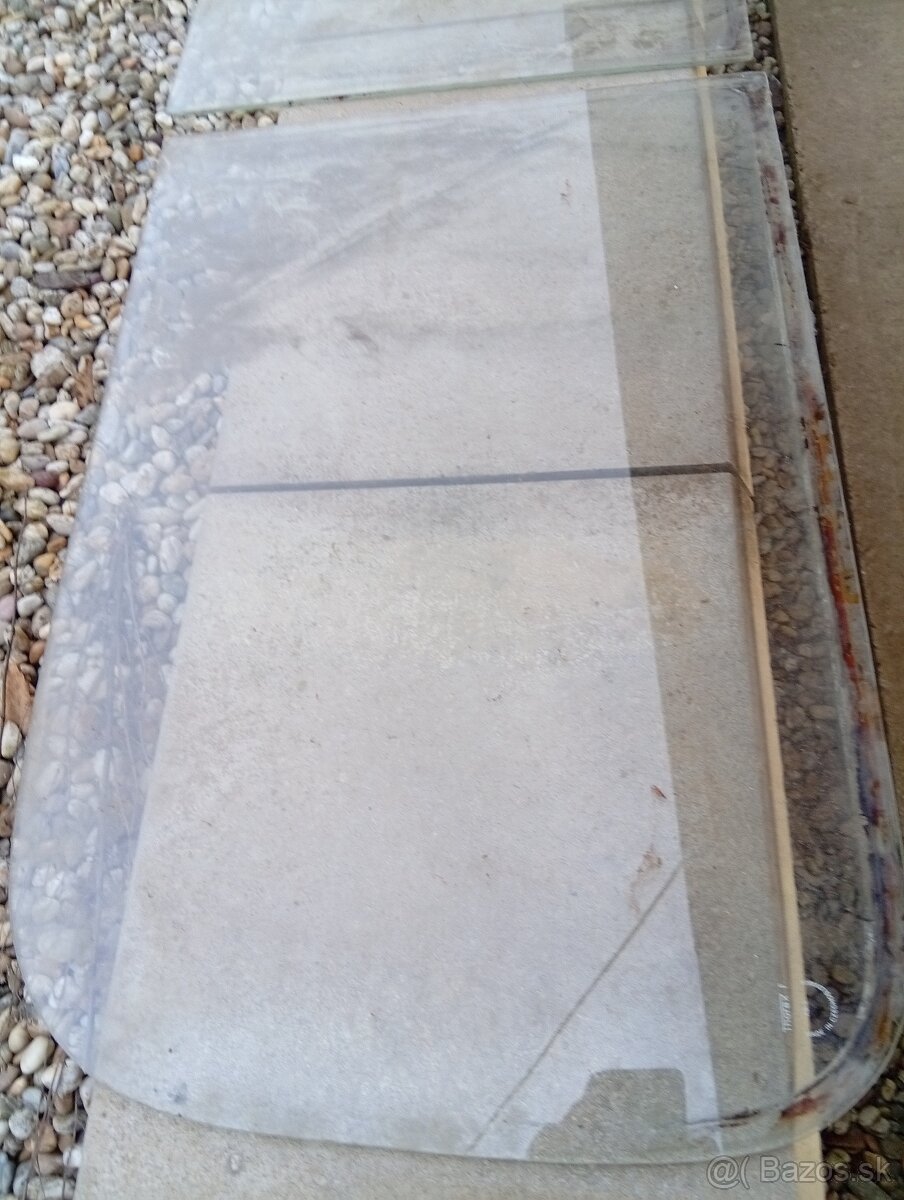 Predám tieto skla na PV3S - 2