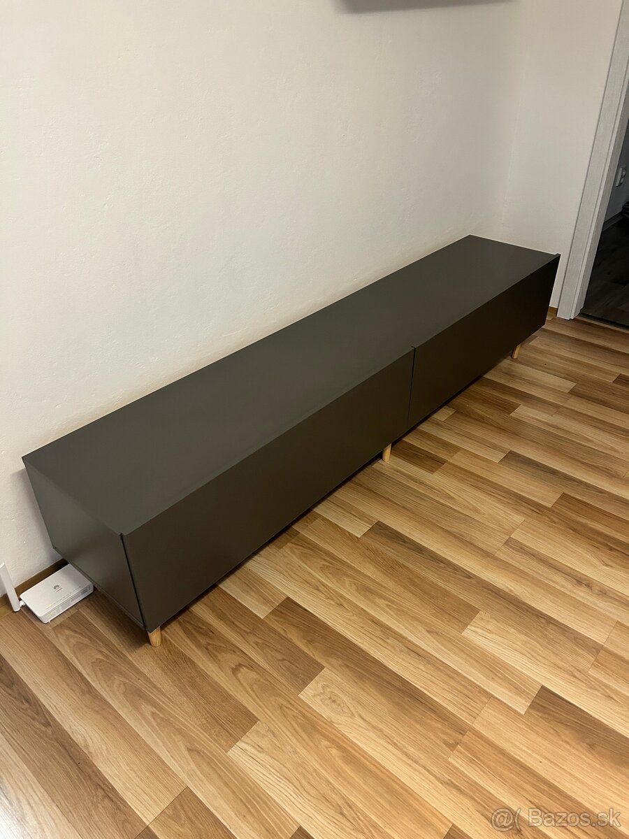 Sivý moderný TV stolík, komoda pod TV - 2
