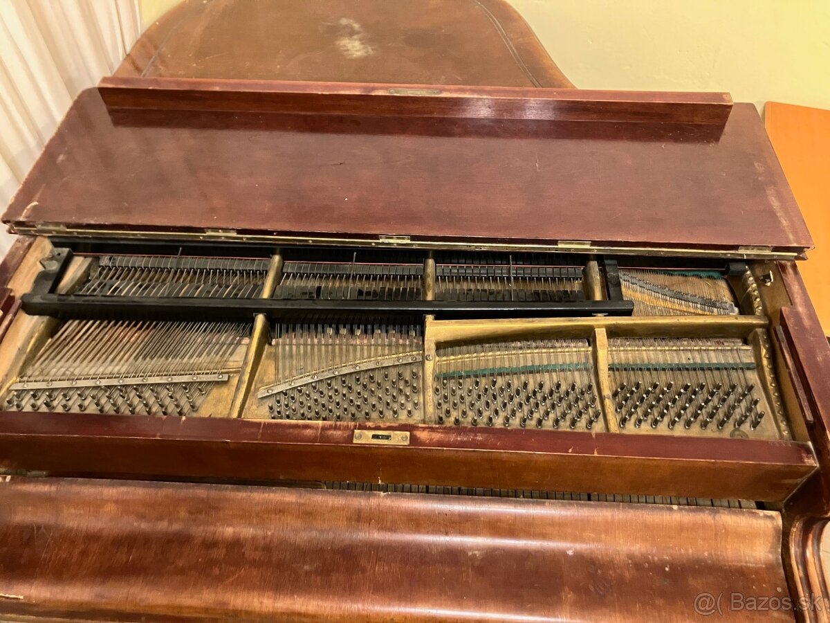 predám klavír krídlo - 2