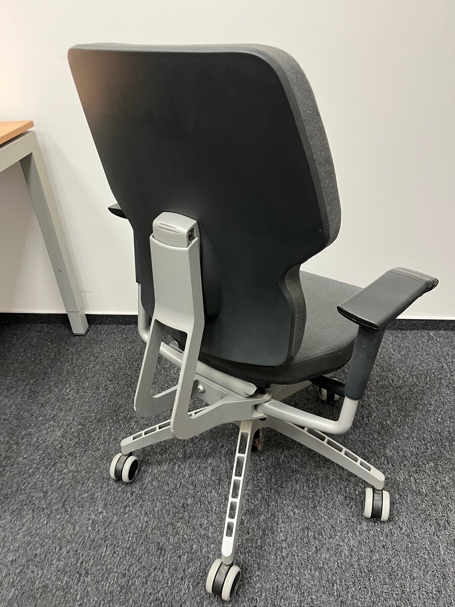 Kancelárska stolička - 2
