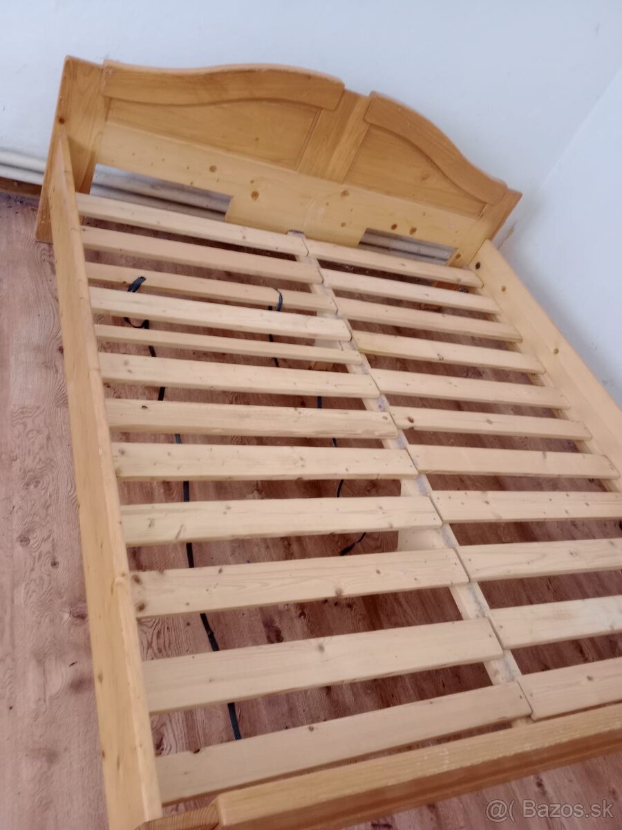 Predám posteľ masív - 2