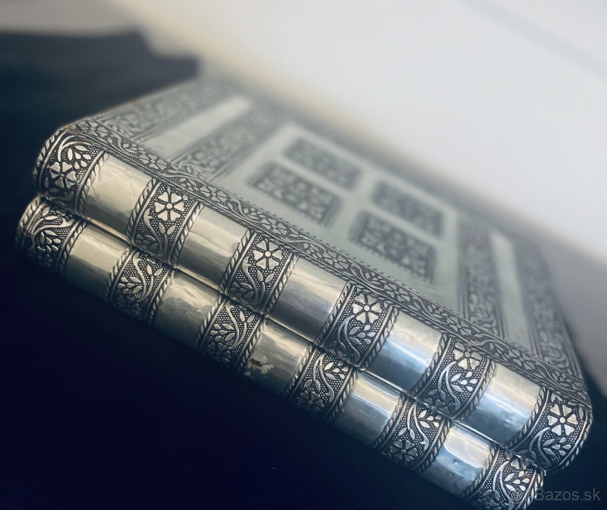 Starožitné šperkovnice a hrebeň - 2