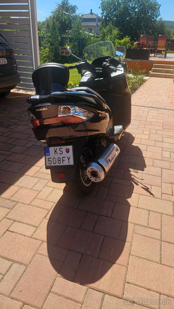 Suzuki Burgman 400 - 2