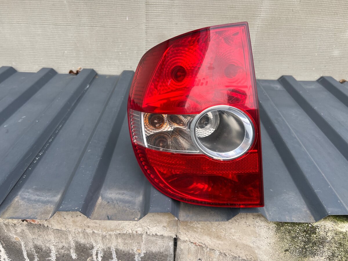 Predám predné blatníky Vw Fox - 2