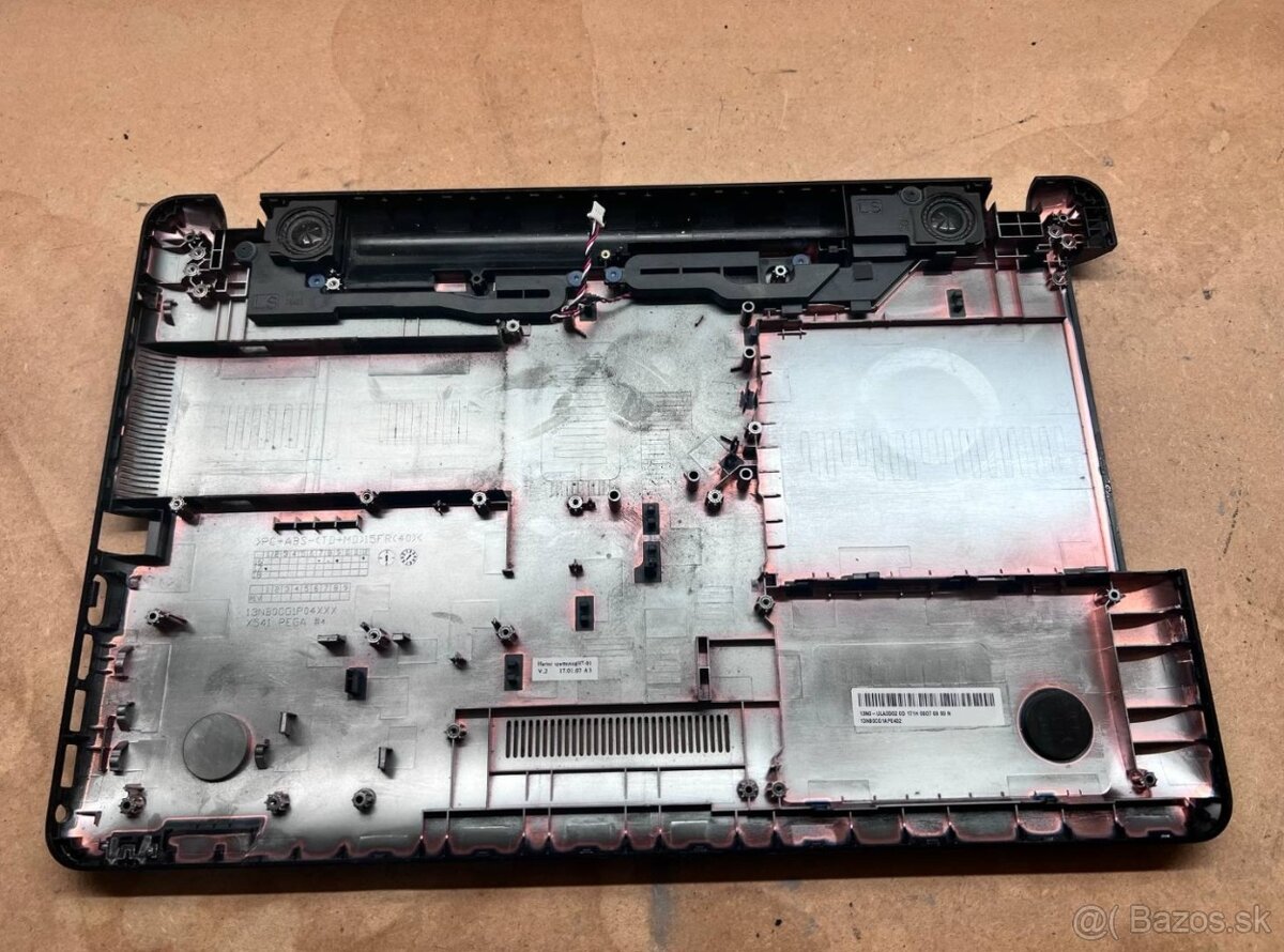 Predám spodnú vaňu pre notebook Asus X541. - 2