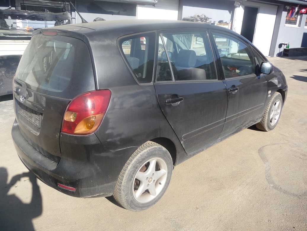Toyota Corolla Verso.....................nahradne diely - 2