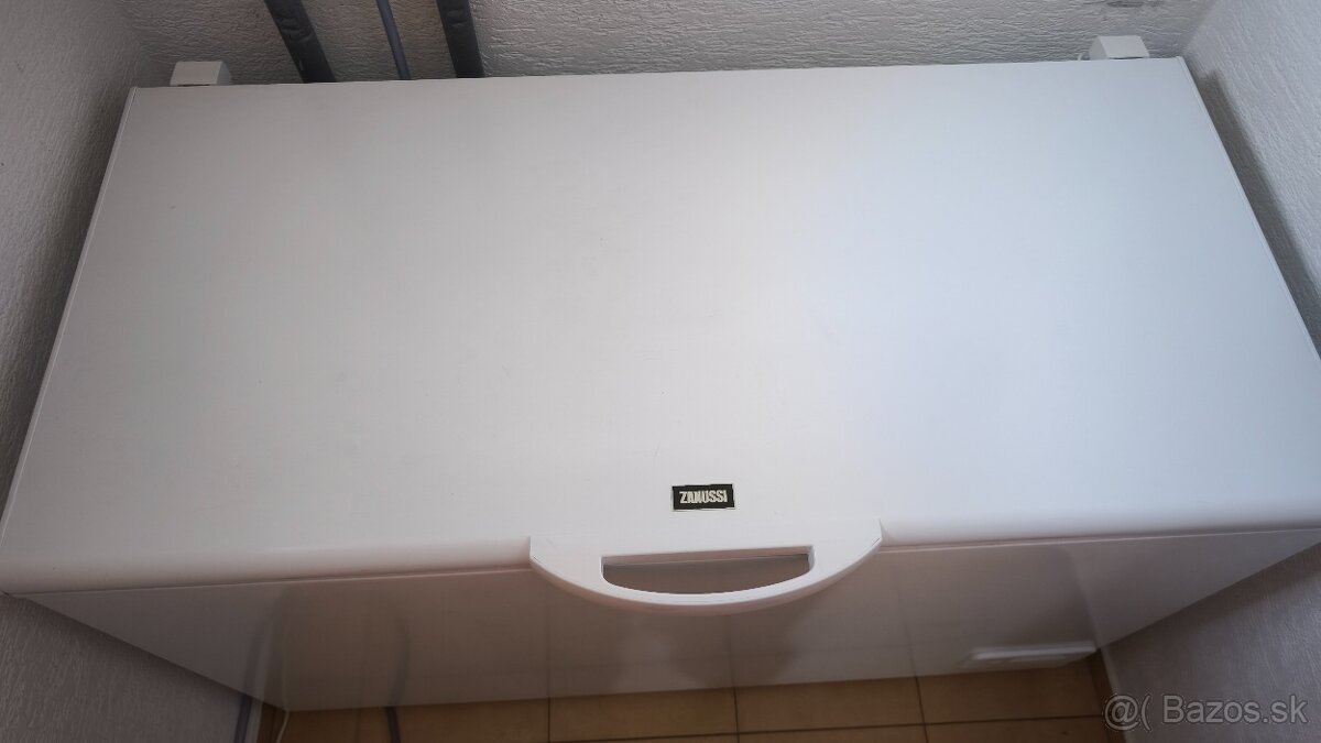 Predám mraziaci box 299l - 2