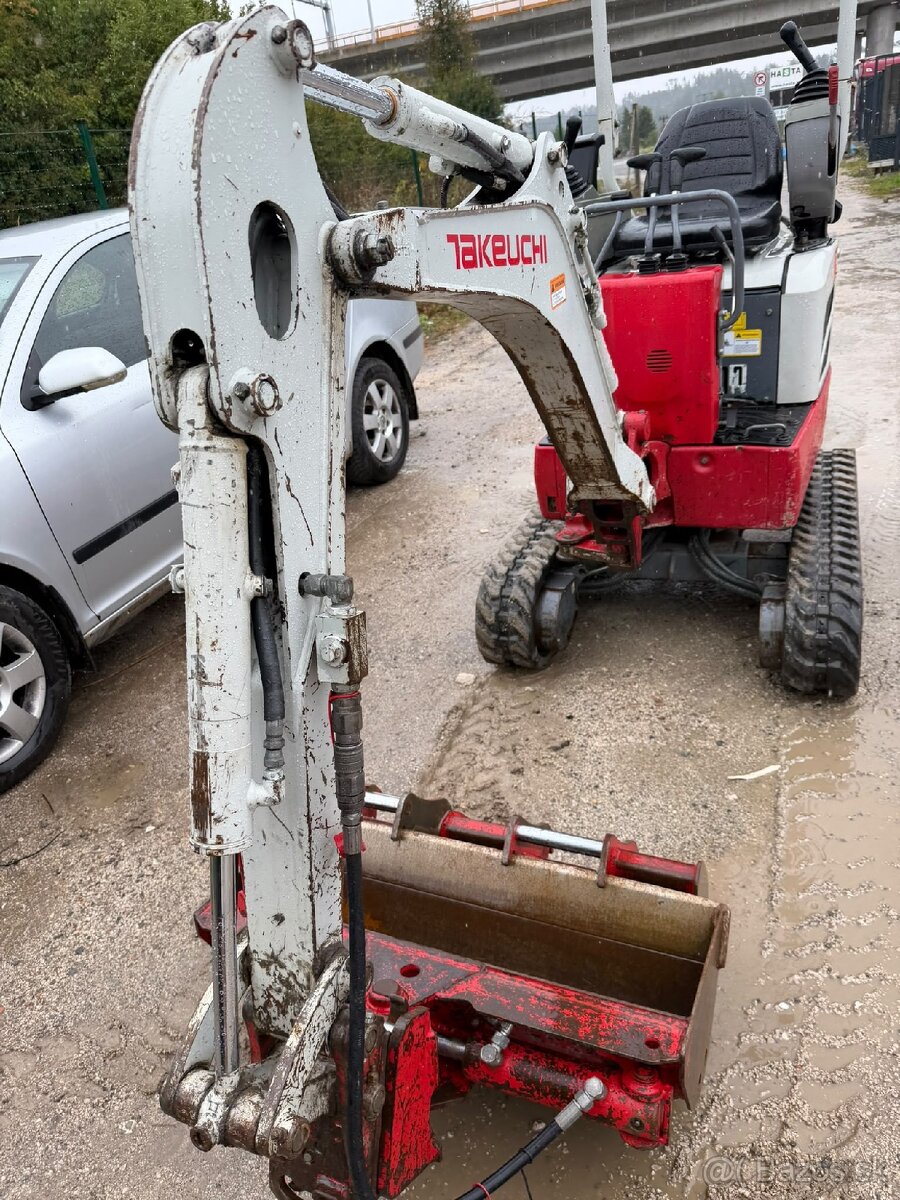 Takeuchi TB210R minibager 1200 kg - 2