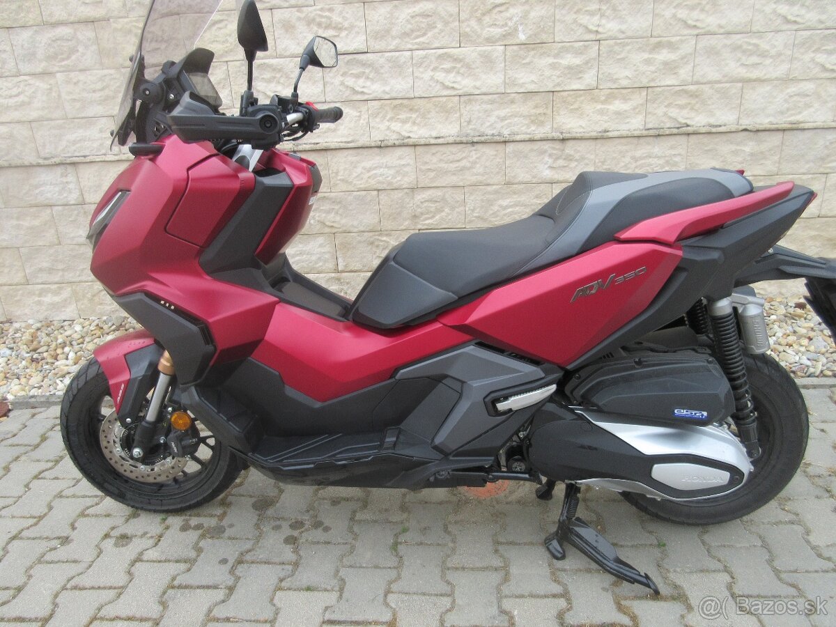 Predám Hondu ADV 350 - 2