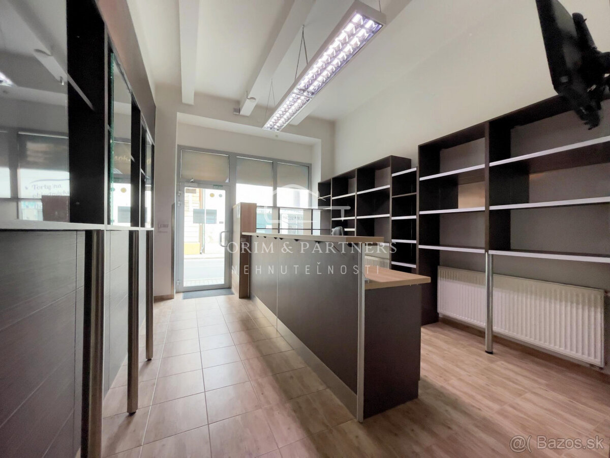 Obchodný priestor v centre Nových Zámkov - 2