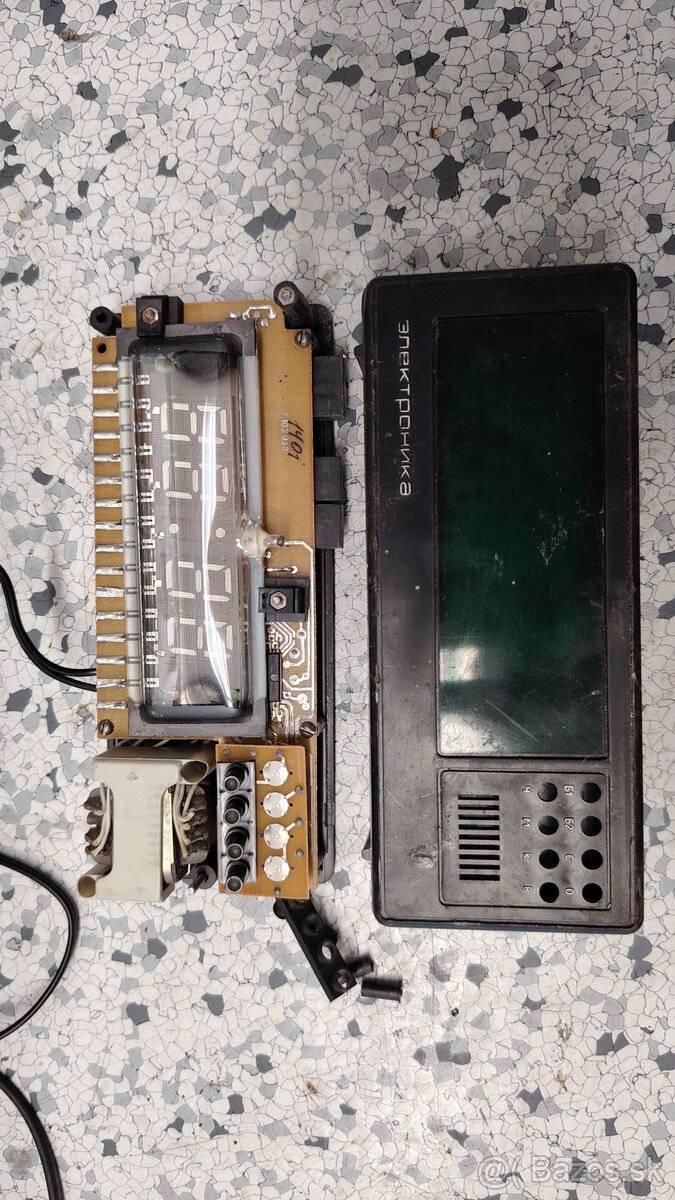 Ruské hodiny Elektronika - 2
