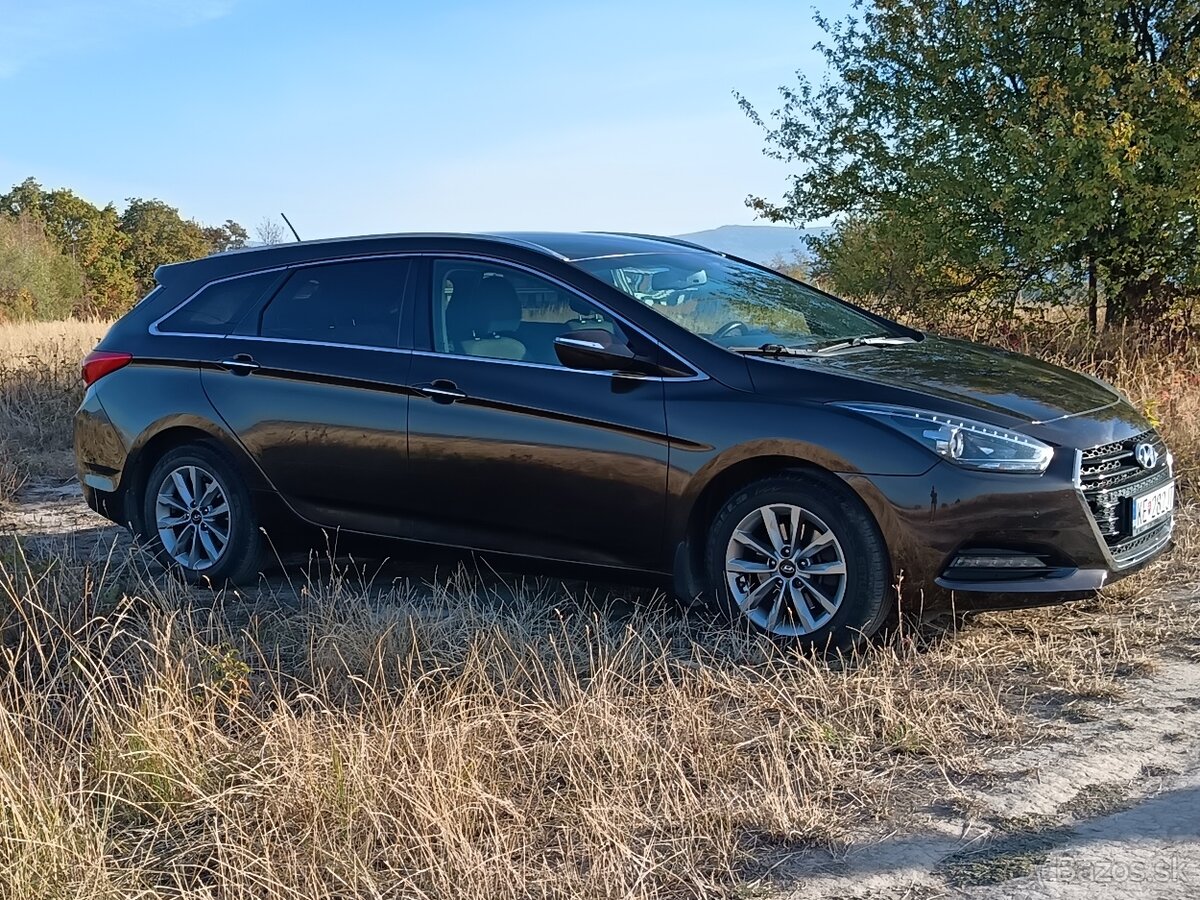 predaj auta Hyundai i40 CRDi - 2