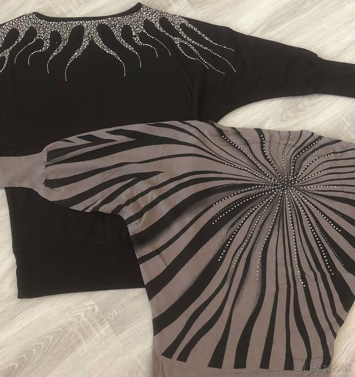 Dámske svetríky vo veľkosti L - 2