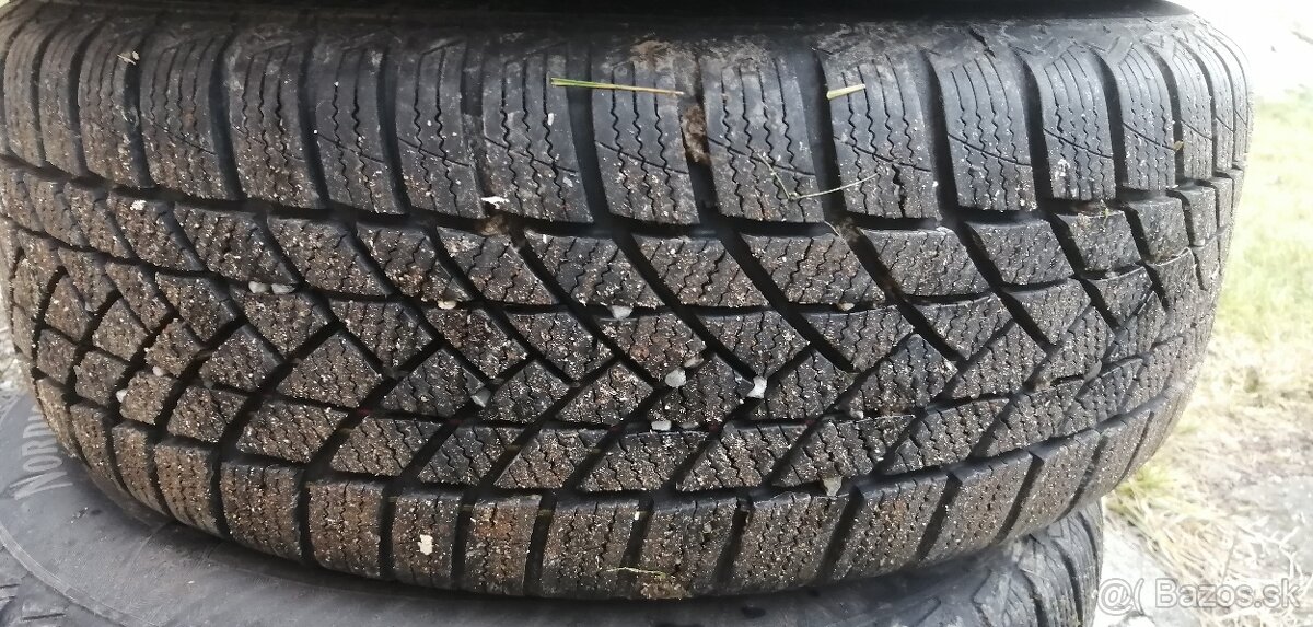 Predam zimnu sadu 205/55/r16 - 2